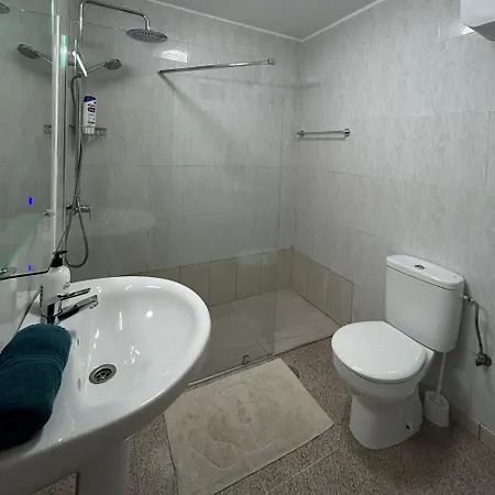 Lovely 2 Bedroom In Americas K202