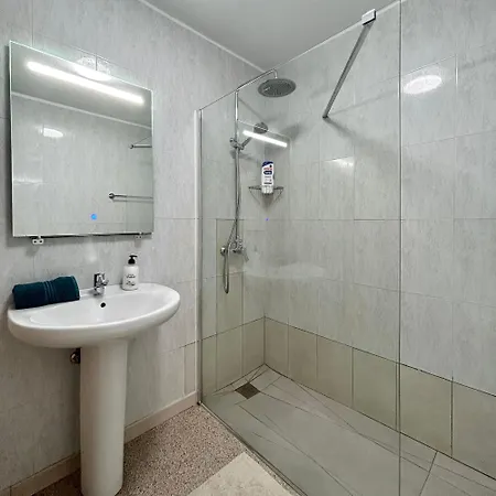 Apartament Lovely 2 Bedroom In Americas K202