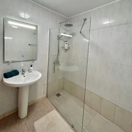 Apartament Lovely 2 Bedroom In Americas K202 *